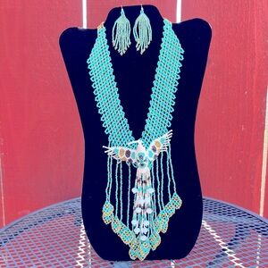 💕New Listing 💕Handmade Chakira Bead Necklace and Earring Set - Hummingbird